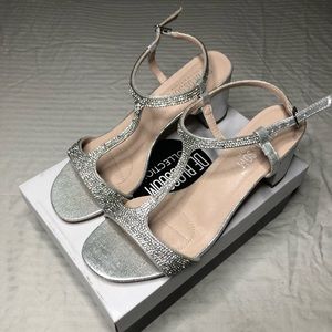 De Blossom collection silver heels